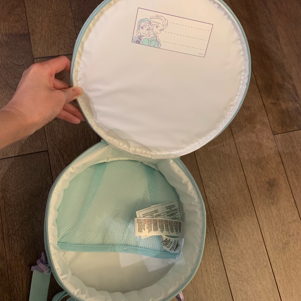 Gift 💝 Disney Princess Frozen Lunch Box - Picture 3 of 3